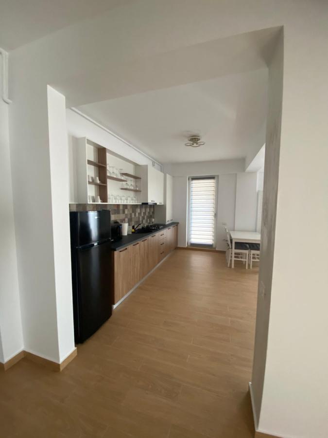 Costin Apartments C&C Residence 2 Нэводари Экстерьер фото