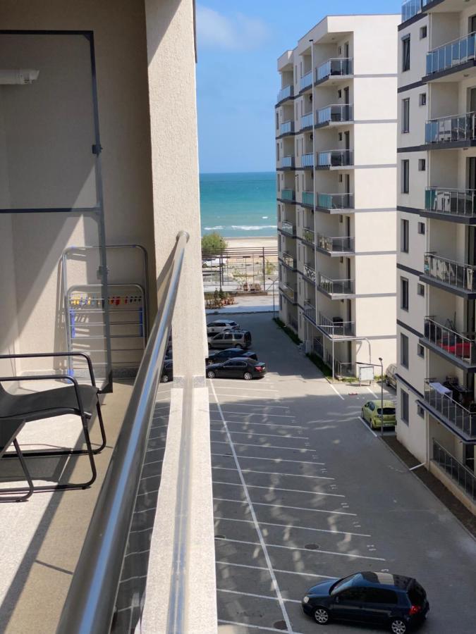 Costin Apartments C&C Residence 2 Нэводари Экстерьер фото